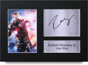 Photo imprimée signée Robert Downey Jr en Iron Man - The Avengers A4